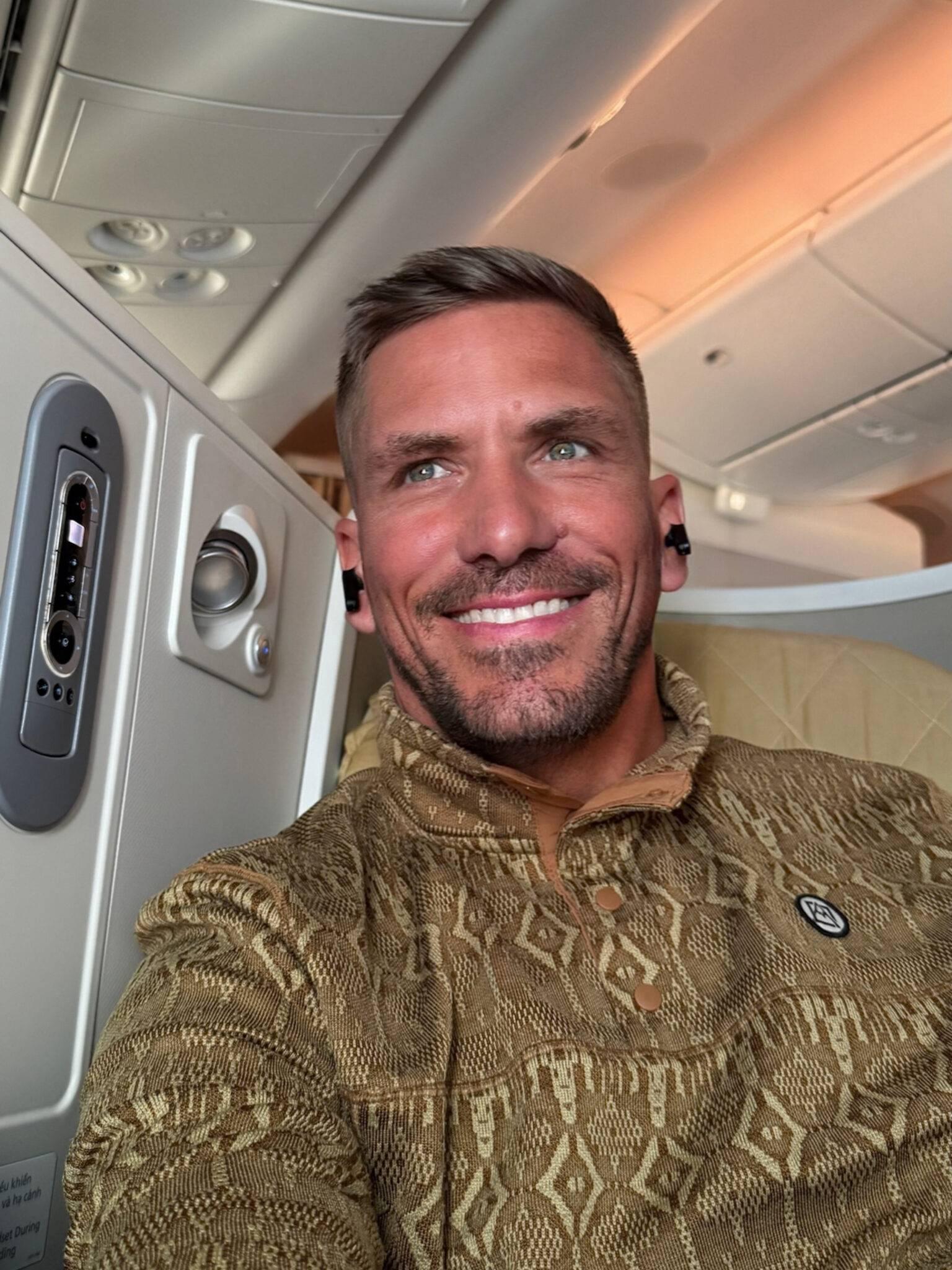 Vietnam Airlines Business Class: Nonstop from Los Angeles to Ho Chi Minh City - A Personal Experience Report