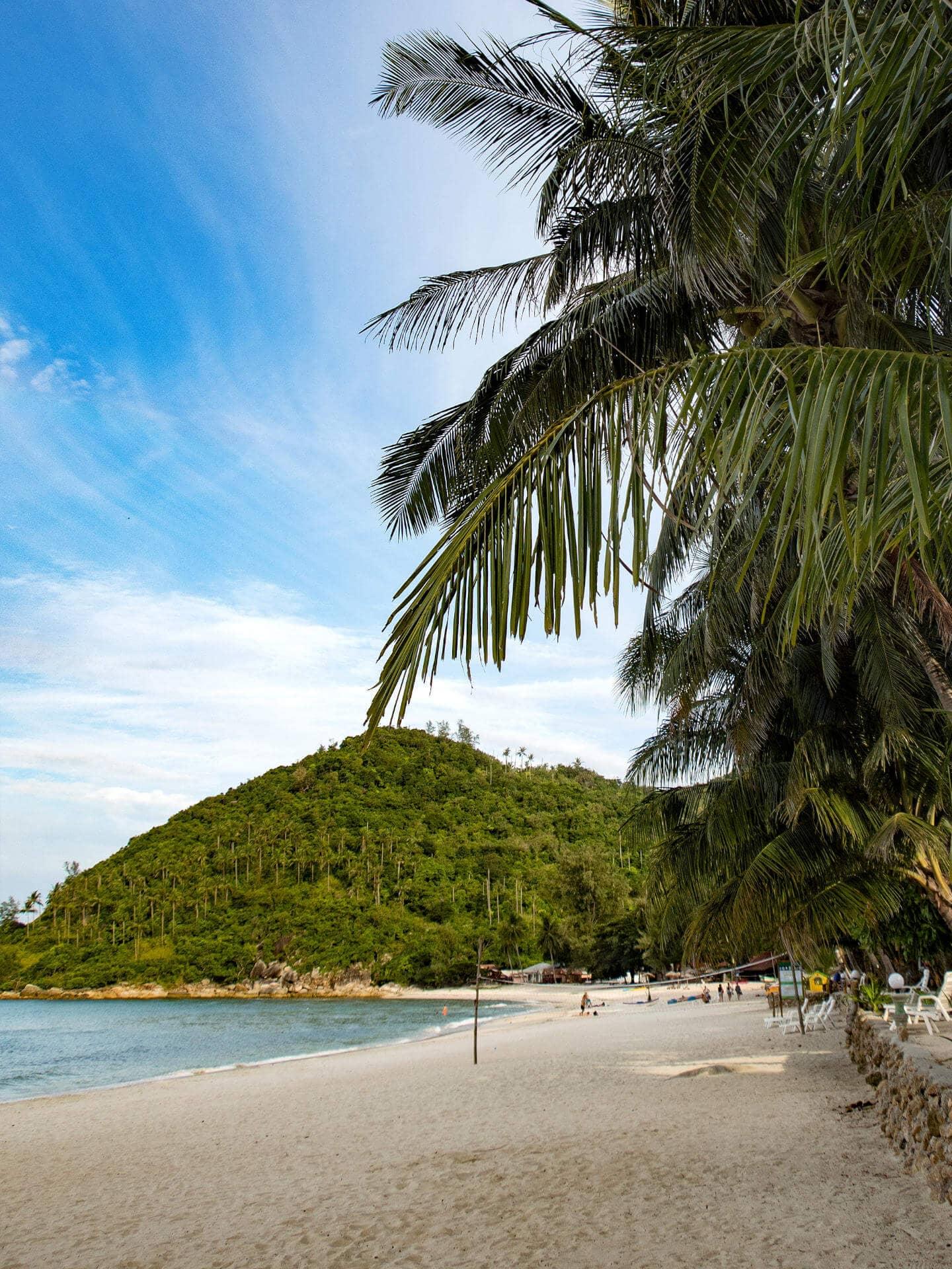 El Haad Khuat, también conocido como Bottle Beach, es uno de los lugares más escondidos en Tailandia y solo se puede alcanzar por senderismo o en barco.
