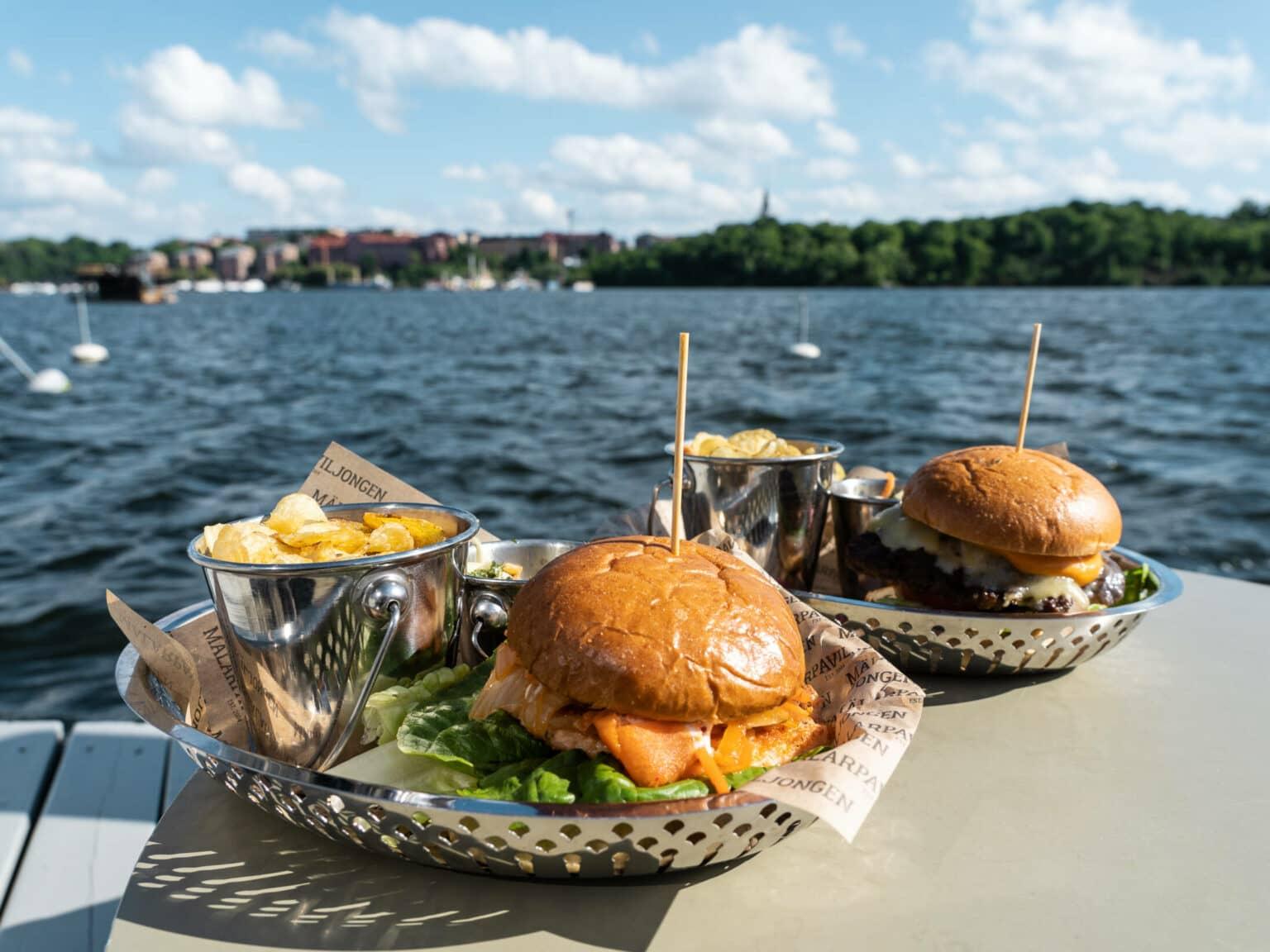 For lunch, a delicious burger by the water is also a possibility in Swedish cuisine.