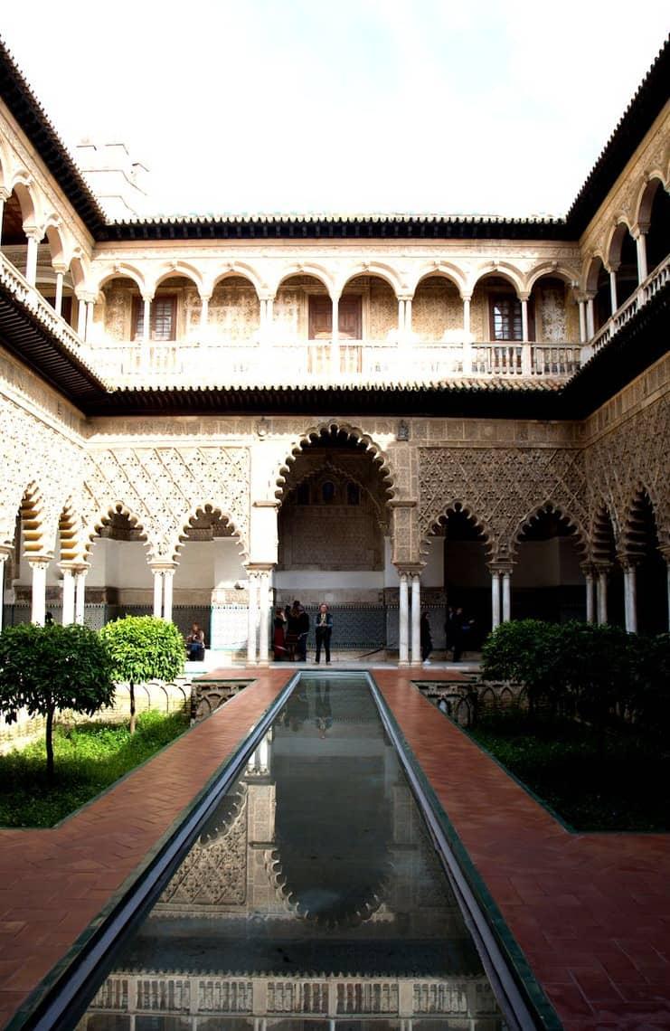 In the courtyard of the medieval royal palace Alcázar is the courtyard.
