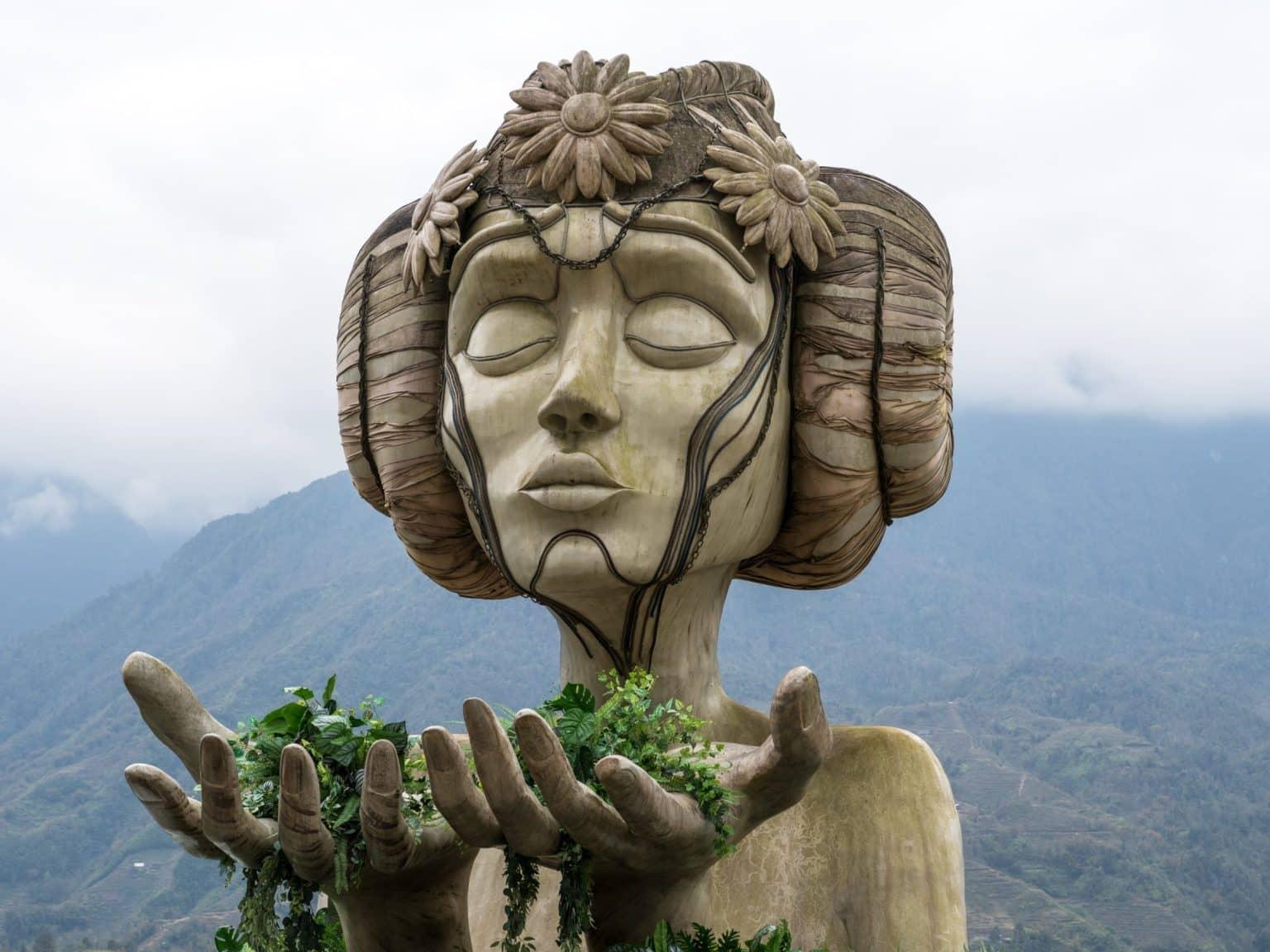 A giant figure on the grounds of the Moana cafe-restaurant