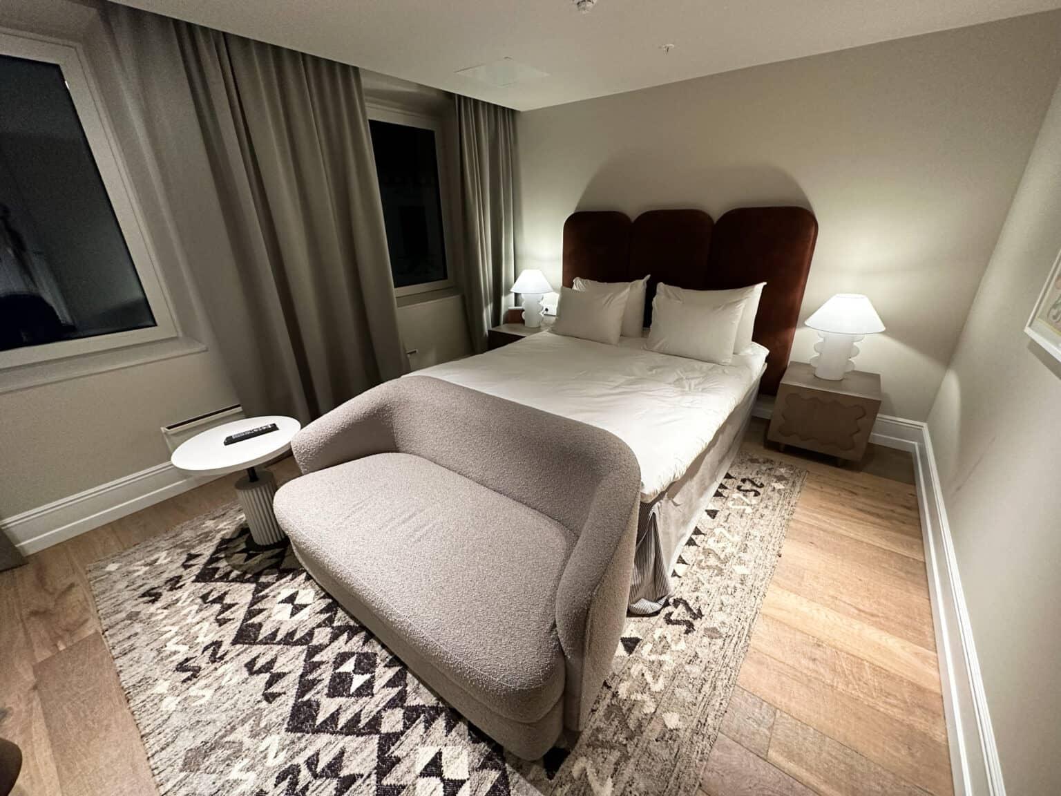 A cozy room at the Revier Hotel in Oslo.