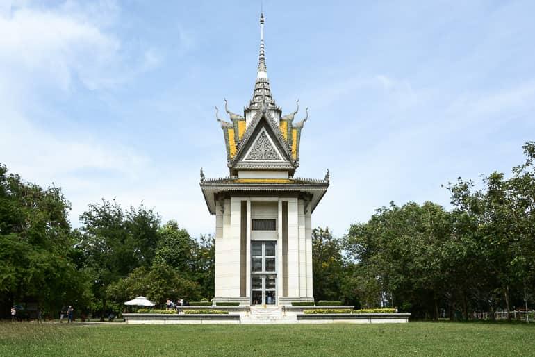 Travellers Insight Travel Blog Travel Tips Cambodia Phnom Penh Killing Fields Stupa