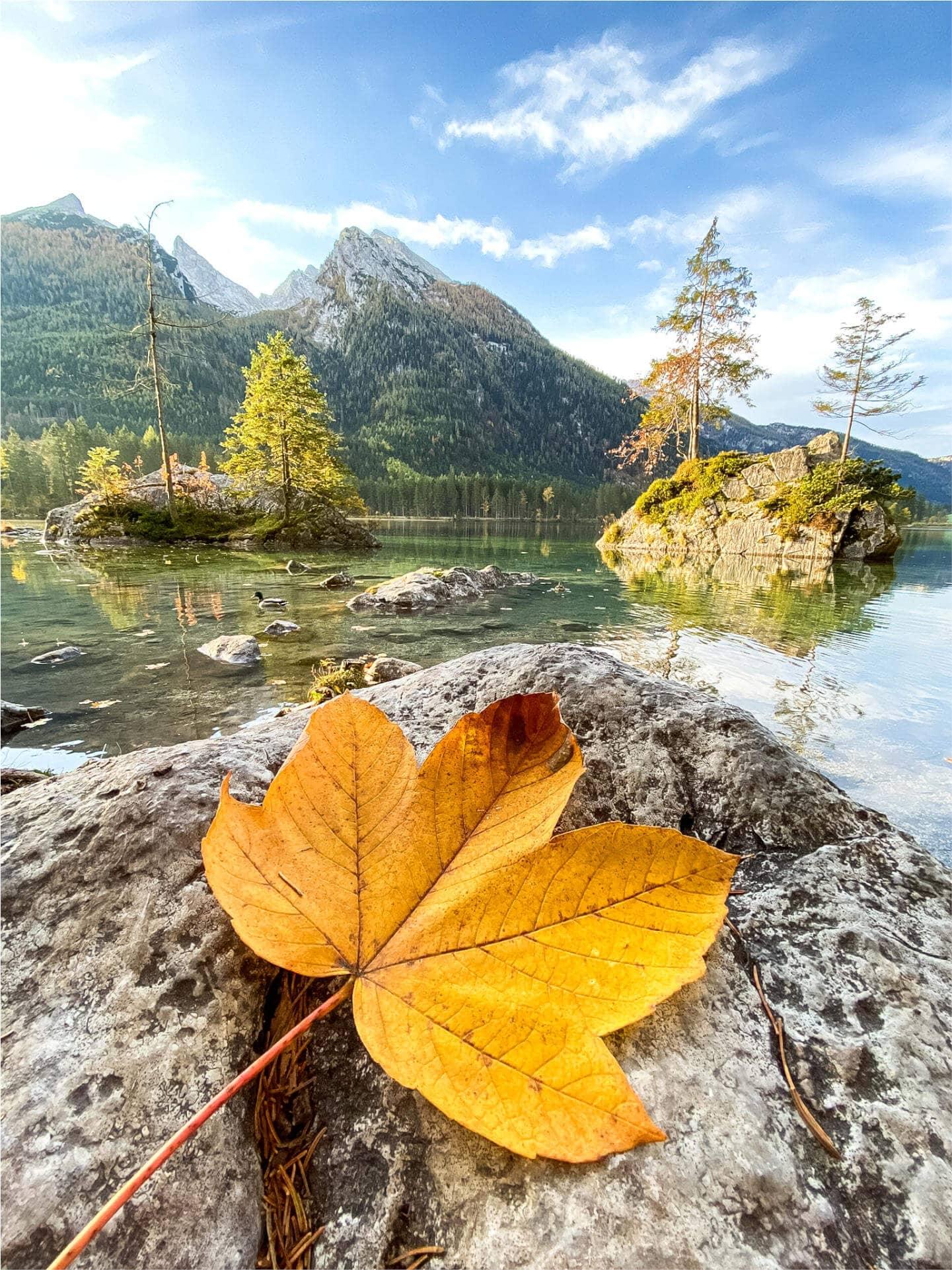 A photo of Hintersee in Bavaria, taken with a smartphone - it doesn't always have to be an expensive camera for beautiful travel photography.