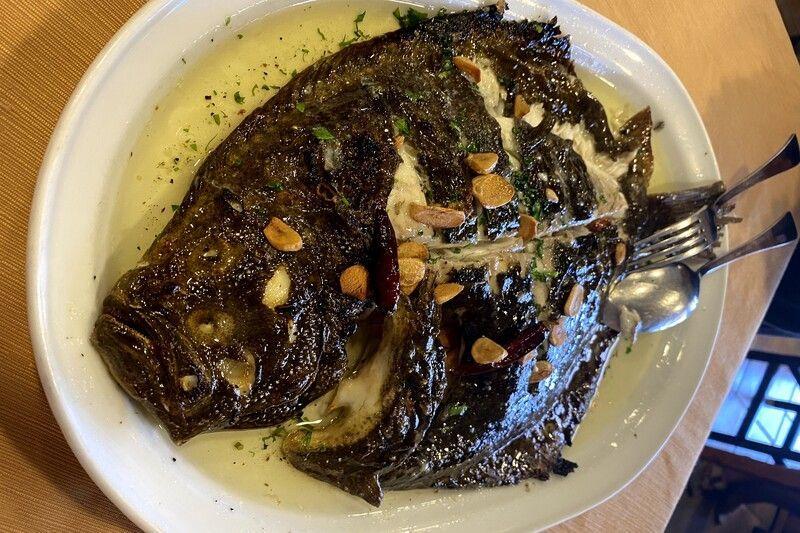 Rodaballo, uno de los platos que debes probar al viajar al País Vasco