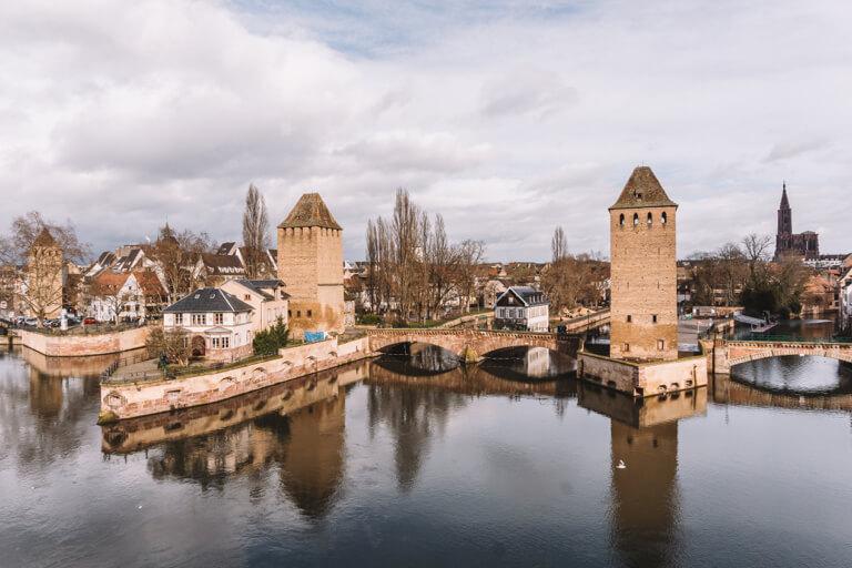 Strassburg Sehenswuerdigkeiten Barrage Vauban Blick La Petite France