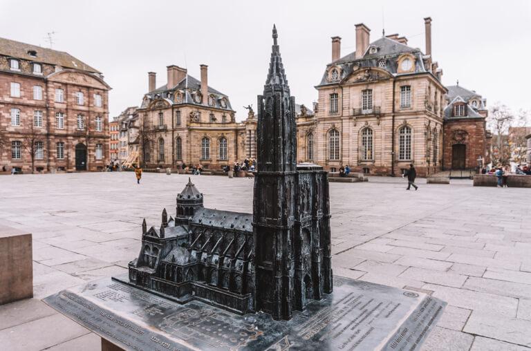 Liebfrauenmuenster zu Strassburg Miniatur Schlossplatz
