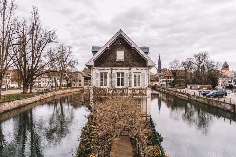 Protection des Mineurs Rathaus Strassburg