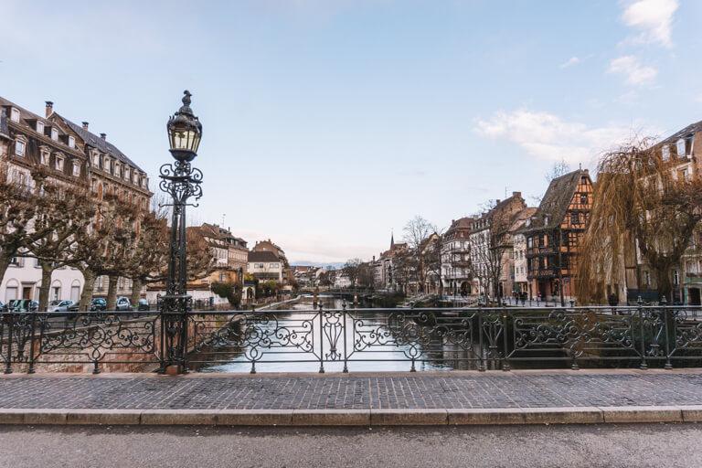 Bruecke Strassburg Quai des Bateliers