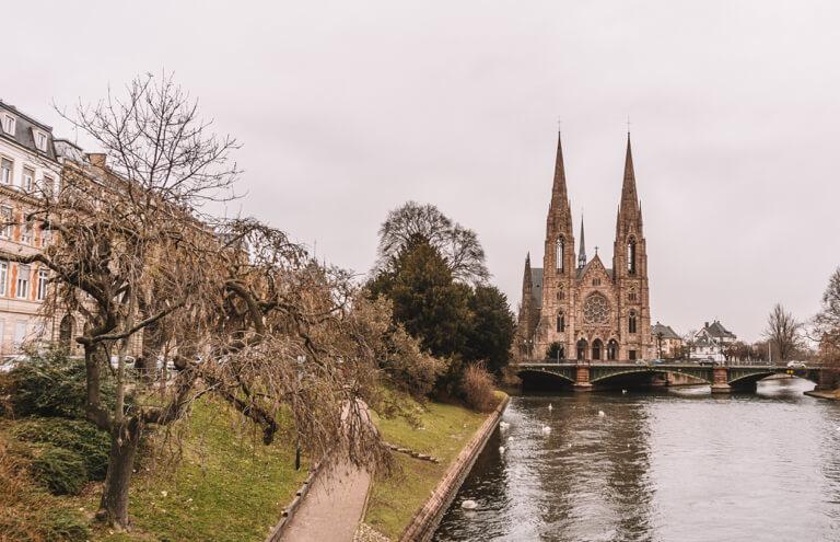 Strassburg Sehenswuerdigkeiten Paulskirche